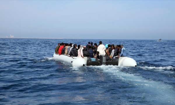 Libya açıklarında en az 75 göçmen boğularak öldü
