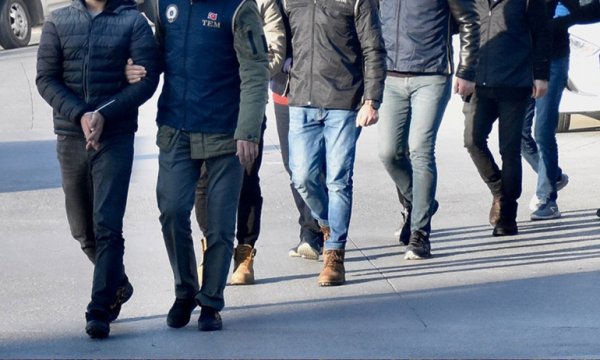 FETÖ'nün TSK yapılanmasına 22 ilde operasyon