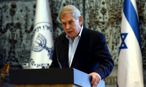 Mossad'ın eski başkanı: İsrail İran'a saldırmadan önce iki kez düşünmeli