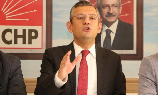 CHP'li Özgür Özel'den, İmam Humeyni'ye iftira