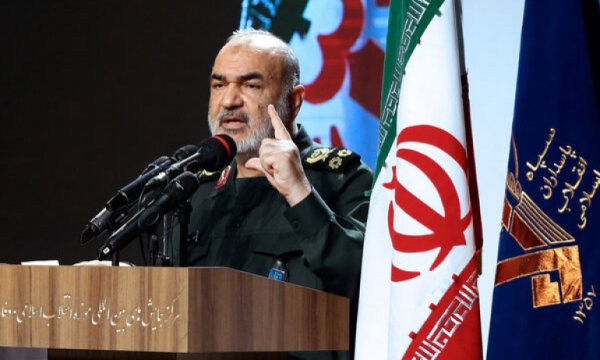 Devrim Muhafızları Genel Komutanı'ndan Siyonist Rejim'e uyarı