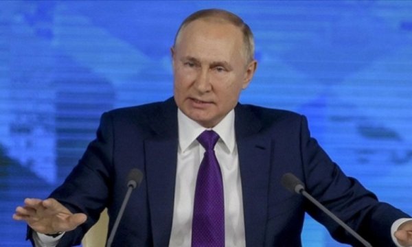 Putin: "Peygamber Muhammed'e yönelik hakaret sanat özgürlüğü değil"