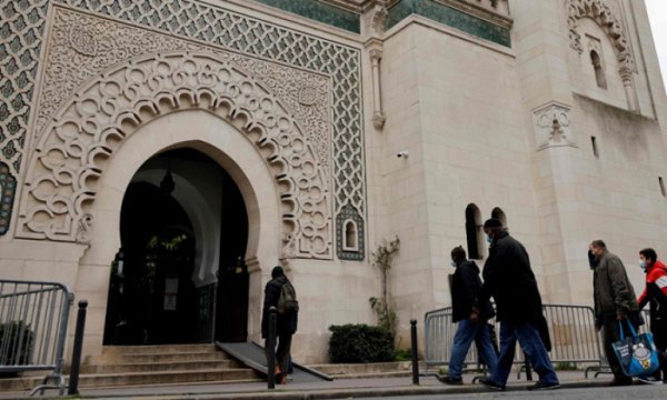 Fransa'da kapatılan cami sayısı 22'ye yükseldi