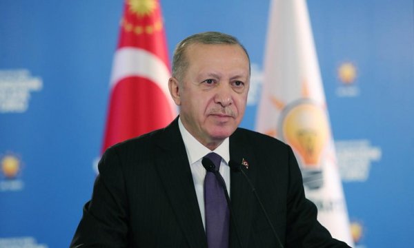 Cumhurbaşkanı Erdoğan: Milletimiz geleceğini hala AK Parti'de görüyor