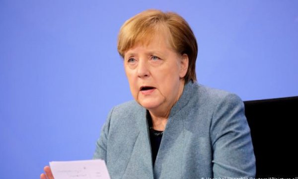 Merkel'den yaz sonuna kadar "herkese aşı" sözü