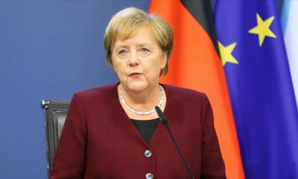 Almanya Başbakanı Merkel: Irkçılık ve nefret zehirdir