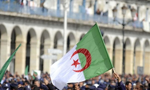 Cezayir: Fransa'nın 1960'larda yaptığı nükleer denemelerin korkunç etkileri devam ediyor