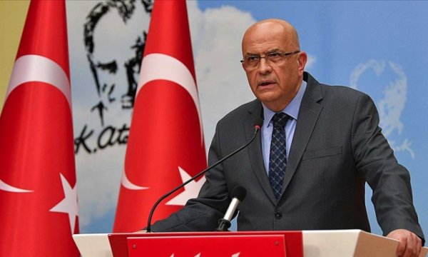 Enis Berberoğlu milletvekili vasfını yeniden kazandı