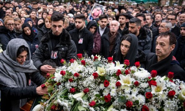 Almanya'da ırkçı Hanau saldırısının üzerinden bir yıl geçti