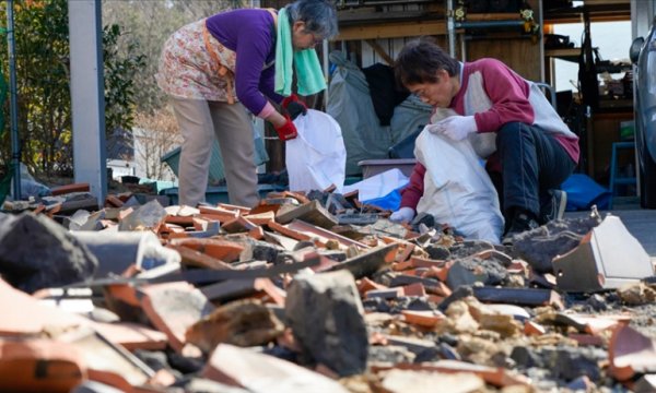 Fukuşima'daki 7,3'lük depremde ölü yok 160 kişi yaralandı