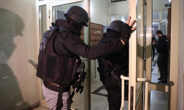 İstanbul'un 7 ilçesinde eş zamanlı terör örgütü IŞİD operasyonu