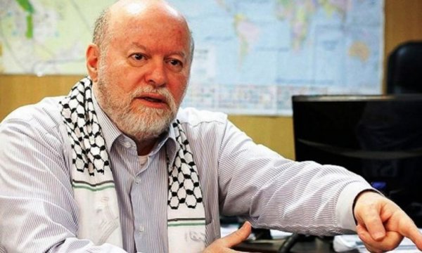 Stratejist ve mütefekkir Enis Nakkaş hayatını kaybetti