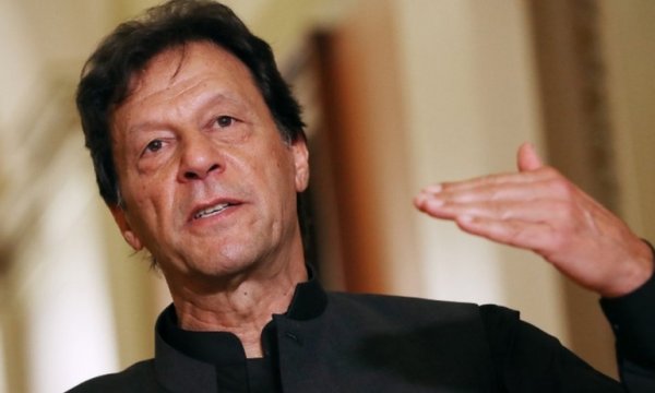 Pakistan Başbakanı Han parlamentodan güvenoyu aldı