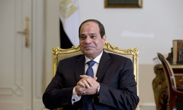 Sisi'den Sudan'a sürpriz ziyaret
