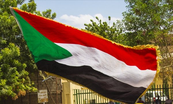 Sudan 8 bölgeli federal sisteme geçişi kabul etti