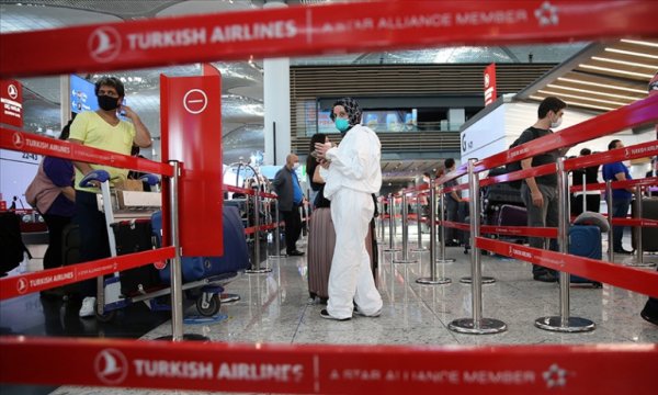 Türkiye'ye uçuşu bulunan yolculara 'Türkiye'ye Giriş Formu' uyarısı