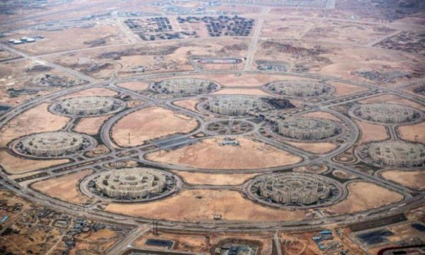 Mısır’ın “mega projeleri”, Çinli ve Batılı şirketler arasındaki rekabeti artırıyor