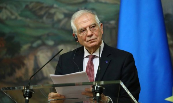 AB: Türkiye'nin tutumunu yaza kadar yakından takip edeceğiz