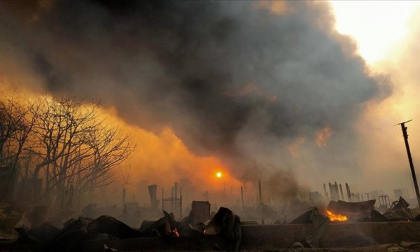 Bangladeş'te Arakanlı Müslüman mültecilerin kaldığı kamptaki yangında ölenlerin sayısı 28'e yükseldi