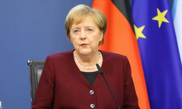 Merkel Türkiye ile diyalog ve iş birliğini savundu
