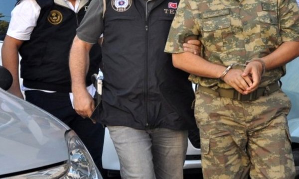 TSK'de 'FETÖ' operasyonu: 184 gözaltı