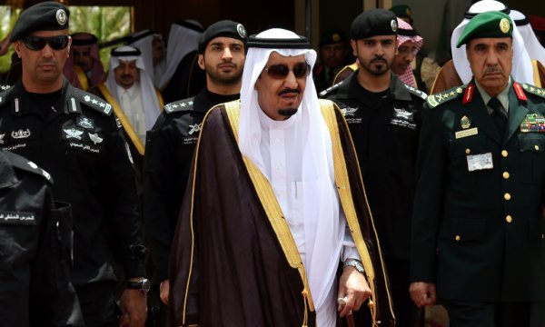 Yemen'e dayattığı savaşta ağır yara alan Suud rejiminden Ensarullah'a ateşkes teklifi