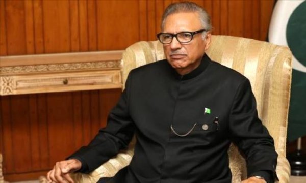 Pakistan Cumhurbaşkanı Alvi koronavirüse yakalandı