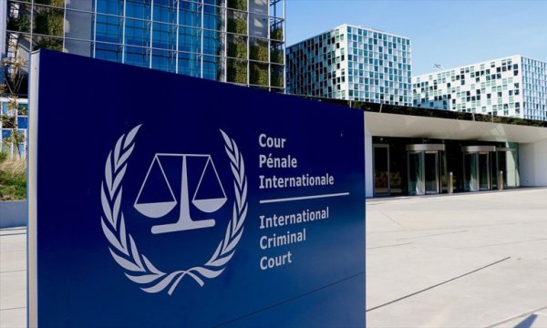 ABD Uluslararası Ceza Mahkemesi'ne yaptırımları kaldırdı