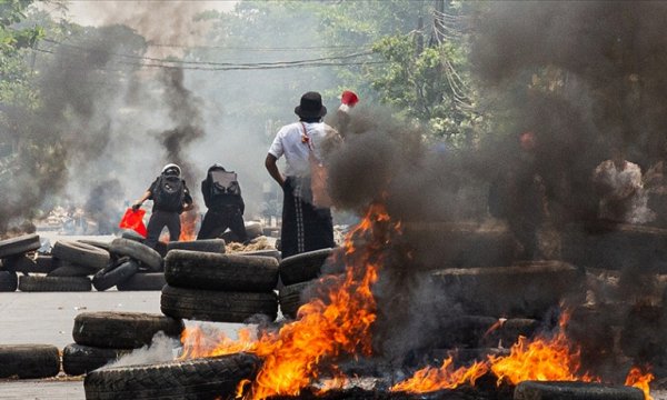 Myanmar'da güvenlik güçlerinin protestoculara müdahalesinde ölenlerin sayısı 557'ye çıktı