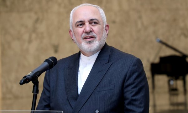 Zarif: Biden Trump'a benzer politikalar izliyor