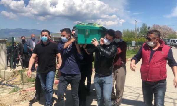 Cenazeler karıştı, ikinci kez toprağa verildi