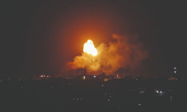 Gazze’ye bomba Kudüs’te zulüm