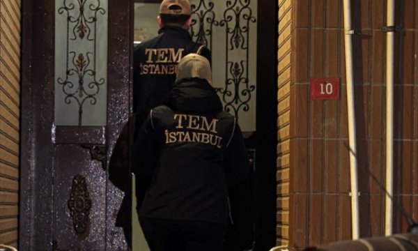 İstanbul'da hücre evlerine operasyon: Çok sayıda gözaltı