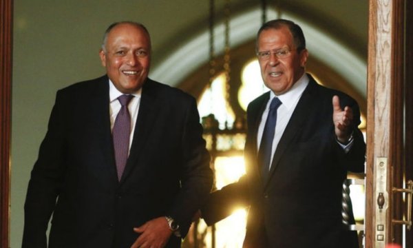 Lavrov’un Kahire ziyareti Ankara’ya uyarı mı?