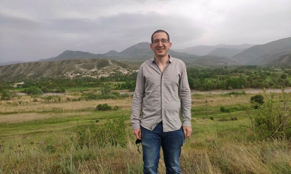 Siyonist Gazeteci: Azerbaycan sınırındaki gelişme İran'ı endişelendiriyor
