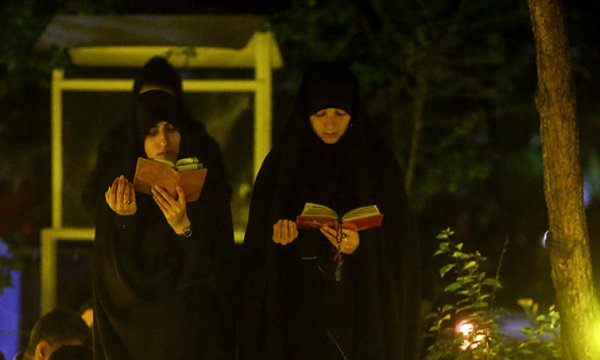 İran'da ilk Kadir gecesi merasimi düzenlendi