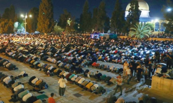 90 bin kişiyle Mescid-i Aksa nöbeti