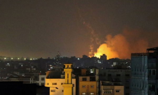 Siyonist askerler Gazze Şeridi’ne hava ve kara operasyonu başlatıldı