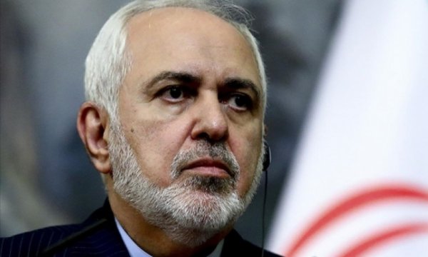 Zarif, İsrail bayraklarıyla donatılan Avusturya'ya gitmekten vazgeçti