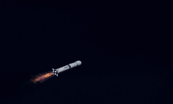 Çin'in uzay aracı Zhurong, Mars'tan ilk fotoğrafları gönderdi