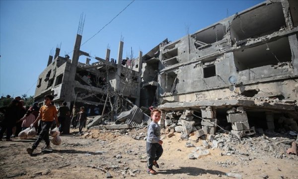 Le Monde: İsrail'in Filistin'de yaptıklarına apartheid demek duruma gittikçe daha çok uyuyor