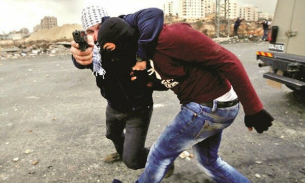 Filistinli gençleri kaçırıp işkence ediyorlar