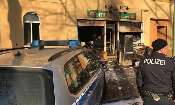 Avusturya'da Müslümanlara yönelik baskılar 2020'deki terör saldırısından sonra en üst seviyeye çıktı
