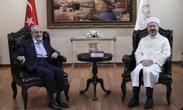  Oğuzhan Asiltürk, Ali Erbaş’ı ziyaret etti: Erbaş’tan açıklama