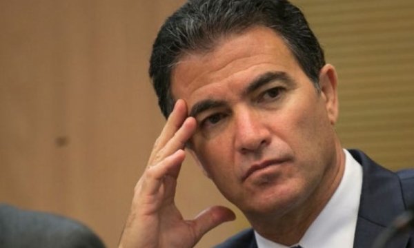 Eski Başkan Cohen, Mossad'ın İran'a yönelik terörist saldırılarını tek tek anlattı