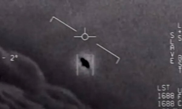 Eski Pentagon yetkilisinden UFO iddiası: Nükleer tesislere saldırdılar