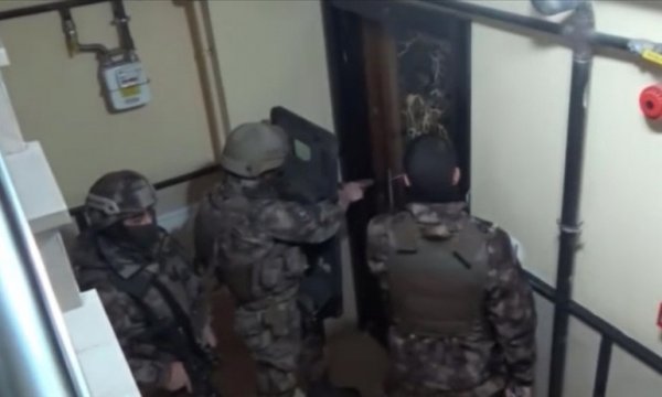 İstanbul'da DEAŞ'a yönelik operasyonda 14 kişi gözaltına alındı