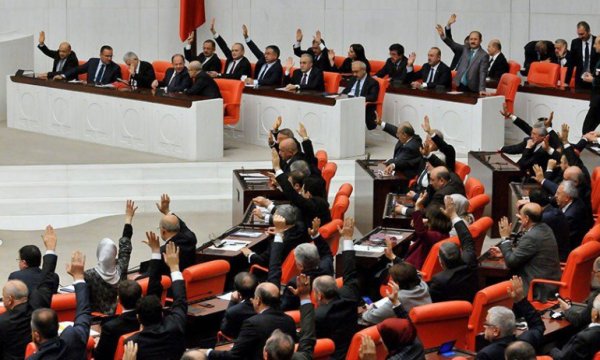 Sedat Peker iddiaları araştırılsın önerisine AKP ve MHP'den ret!