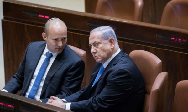 Siyonist İsrail'de büyük kaos! Bennett'ı devirmek için harekete geçti