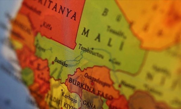 Batı Afrika bloku, sivil başbakan atanmasına rağmen Mali'yi üyeliğe kabul etmedi
